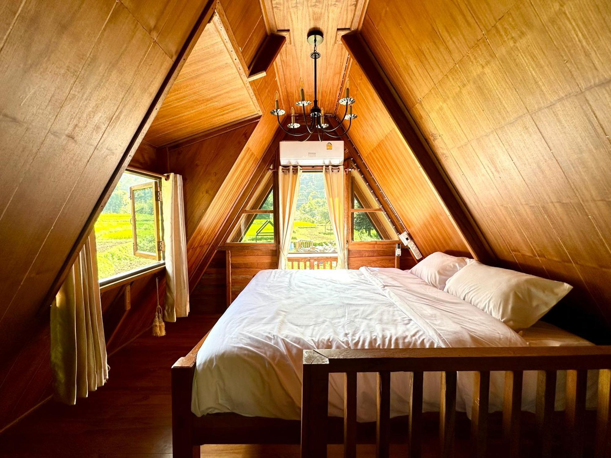 Ban Kaew Mo Ra Glamping & Restaurant Hotell Pang Mapha Eksteriør bilde