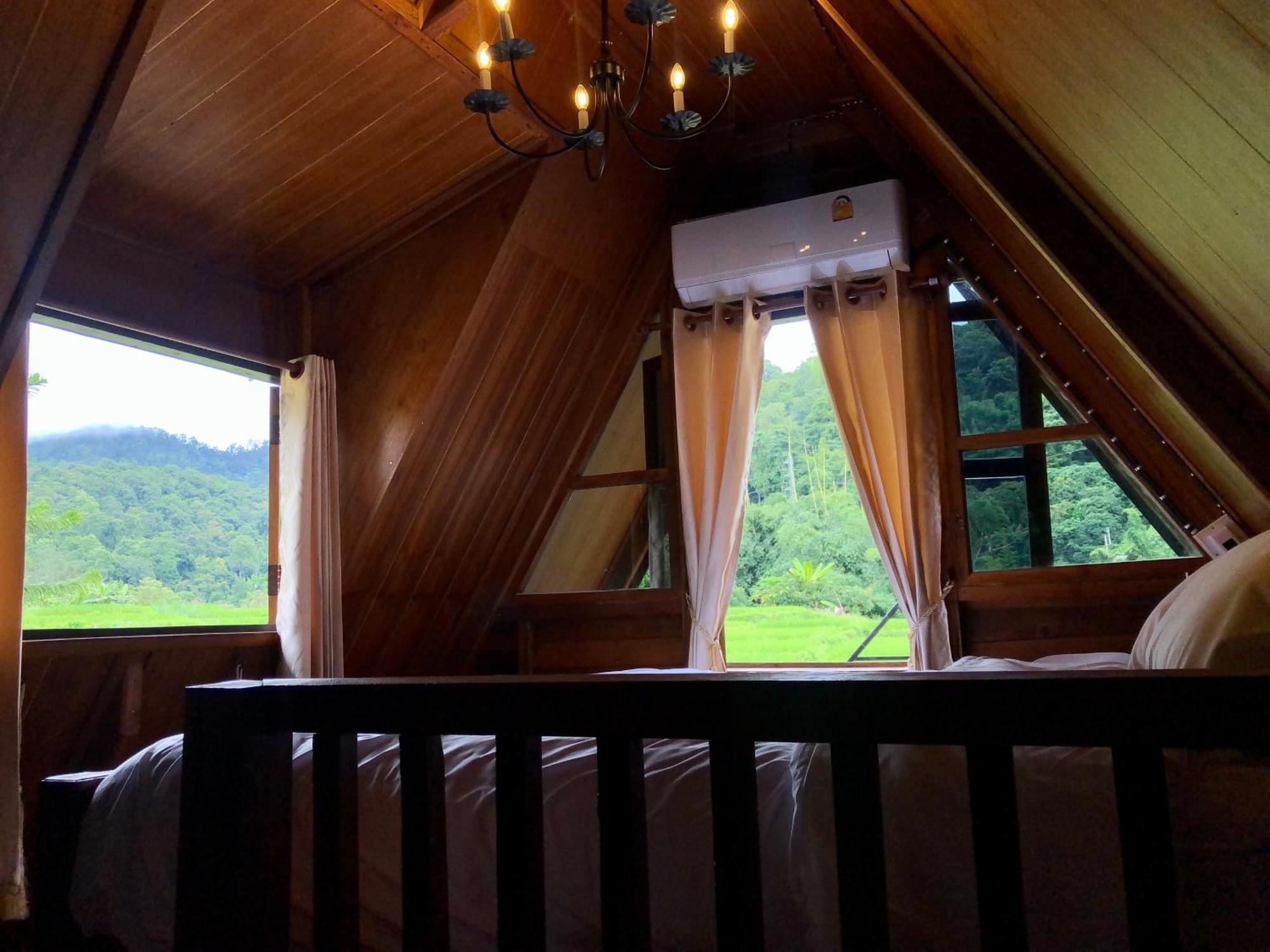 Ban Kaew Mo Ra Glamping & Restaurant Hotell Pang Mapha Eksteriør bilde