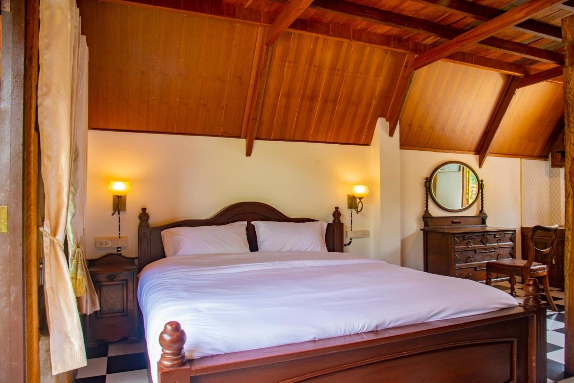 Ban Kaew Mo Ra Glamping & Restaurant Hotell Pang Mapha Eksteriør bilde