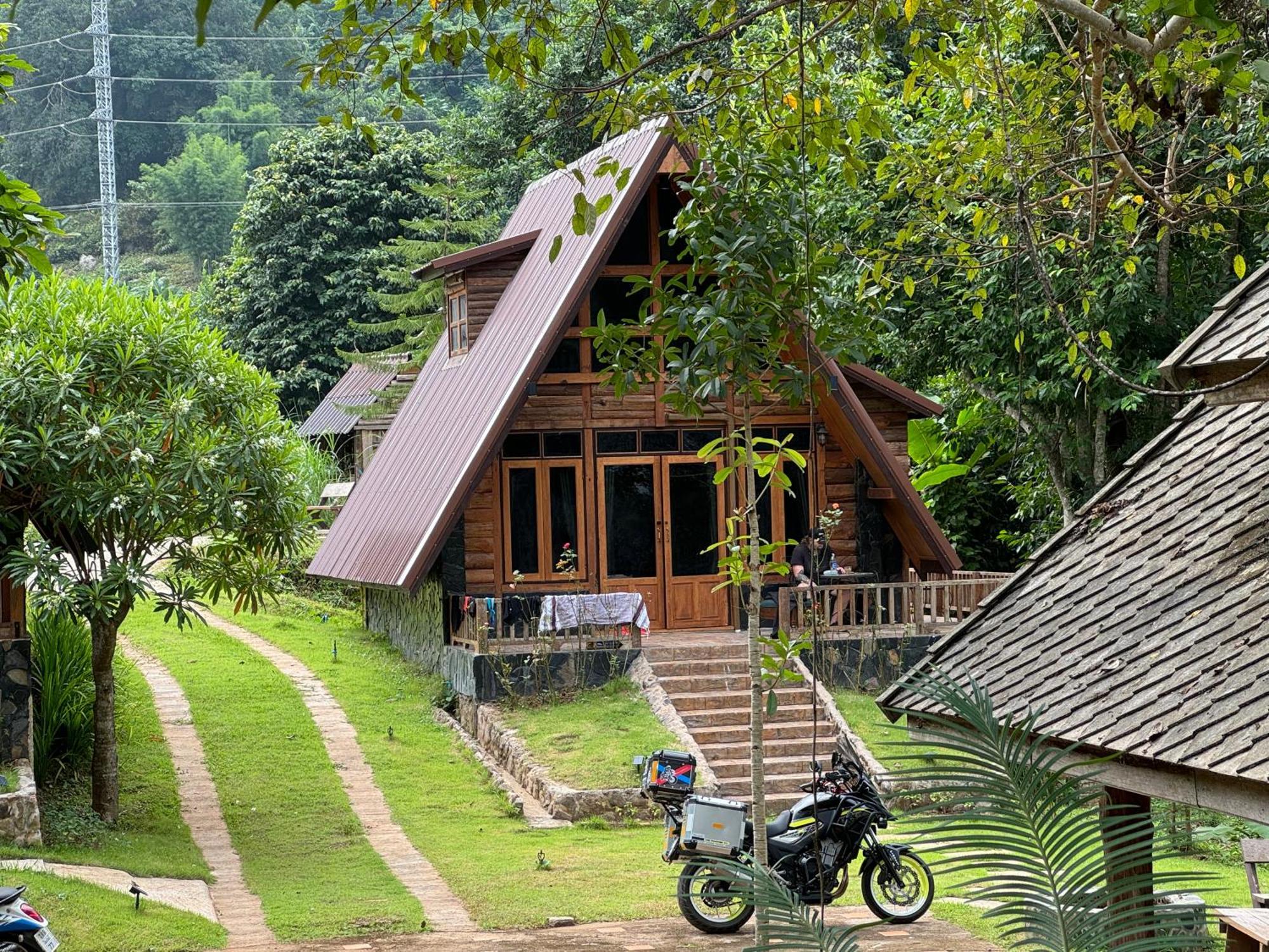 Ban Kaew Mo Ra Glamping & Restaurant Hotell Pang Mapha Eksteriør bilde