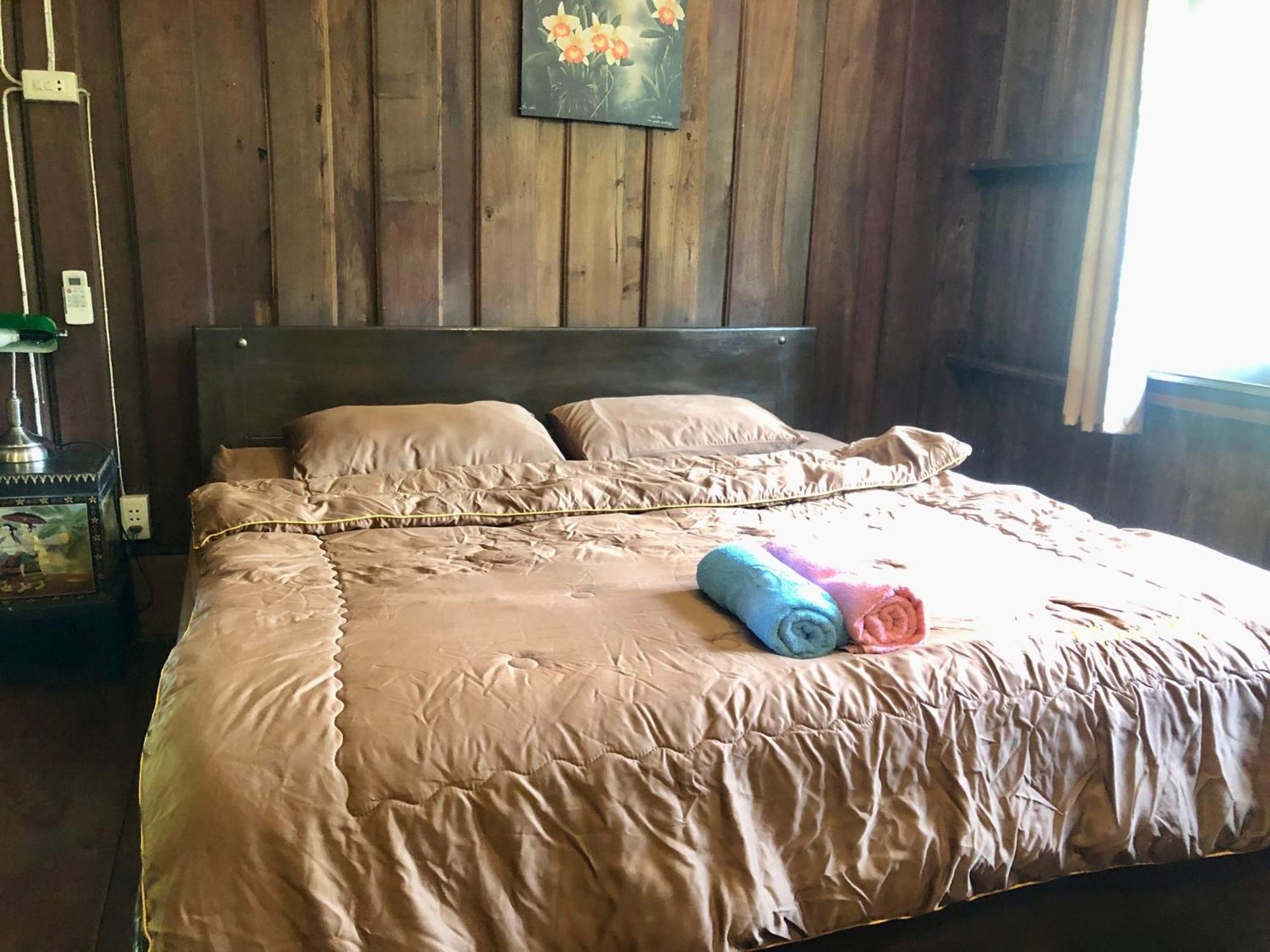 Ban Kaew Mo Ra Glamping & Restaurant Hotell Pang Mapha Eksteriør bilde