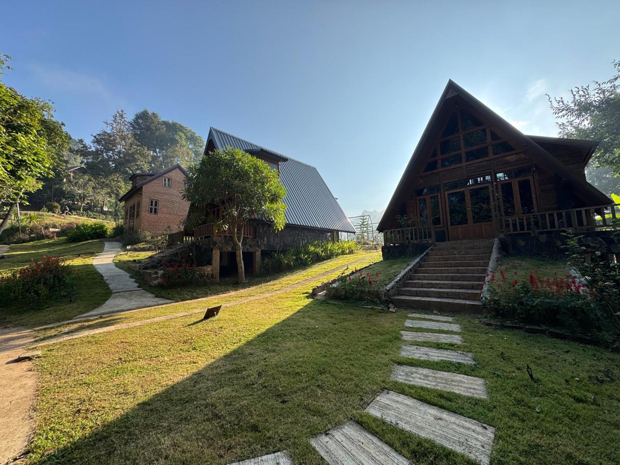 Ban Kaew Mo Ra Glamping & Restaurant Hotell Pang Mapha Eksteriør bilde