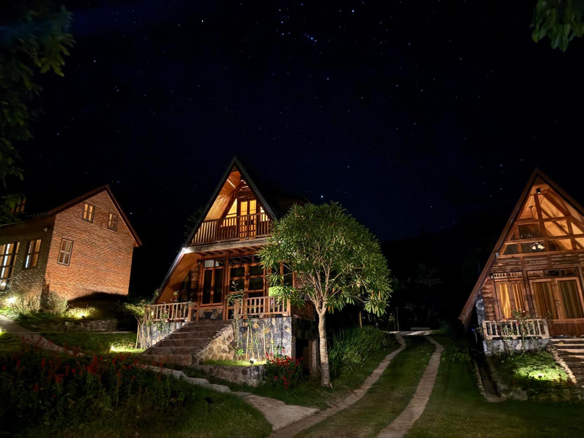 Ban Kaew Mo Ra Glamping & Restaurant Hotell Pang Mapha Eksteriør bilde